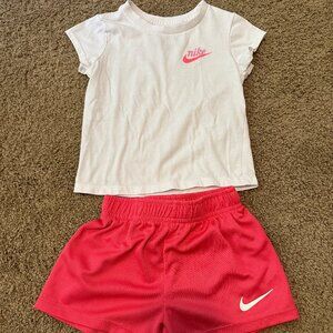 Nike Girls Outfit - Size 2T